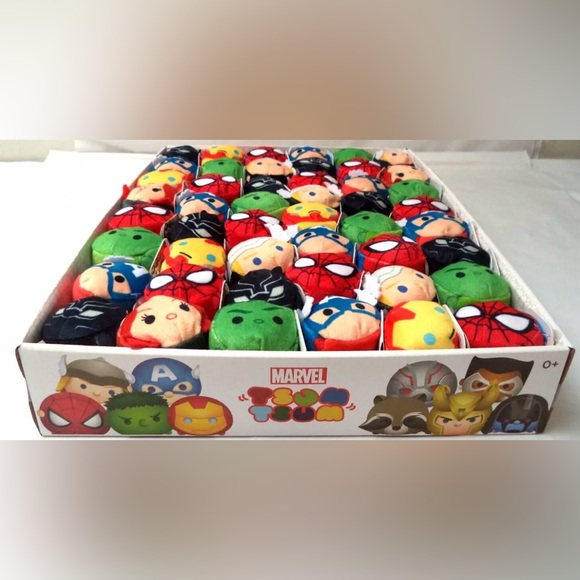 Marvel Tsum Tsum Plush Set - Picture 4 of 6
